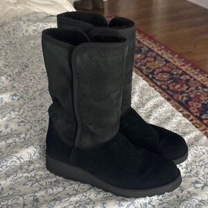 UGG Amie Black Winter Boots